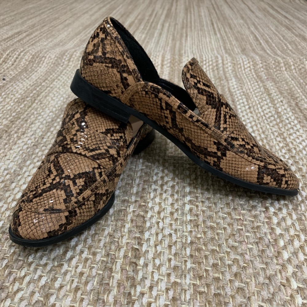 Zara loafers snake